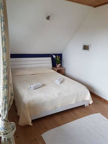 Фото номера Четырехместный номер с видом на море Гостевой дом Tiiupesa Guest House г. Hellamaa 4