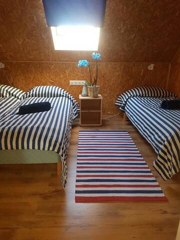 Фото номера Стандартный двухместный номер с 1 кроватью Гостевой дом Tiiupesa Guest House г. Hellamaa 3